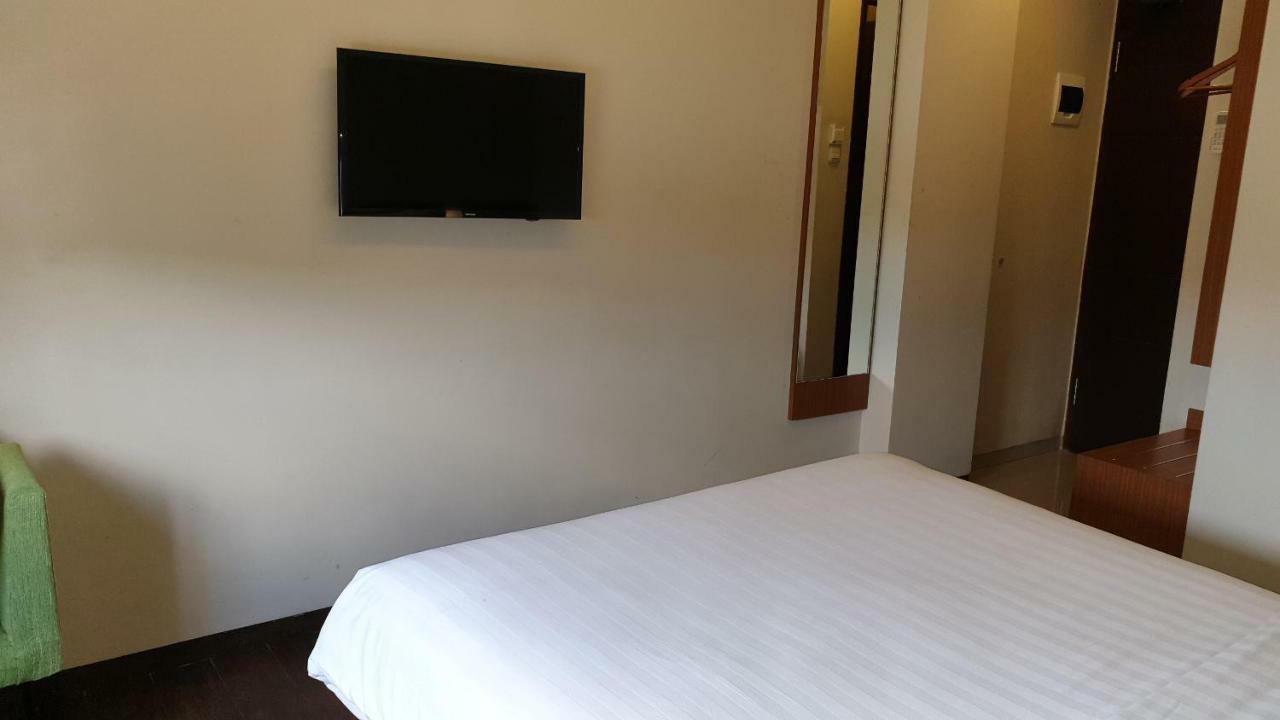 Biz Hotel City Center Ambon Exteriér fotografie