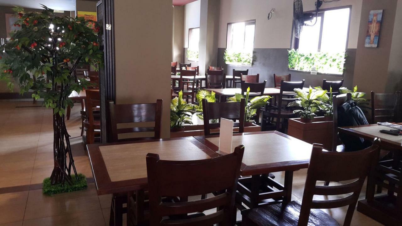 Biz Hotel City Center Ambon Exteriér fotografie