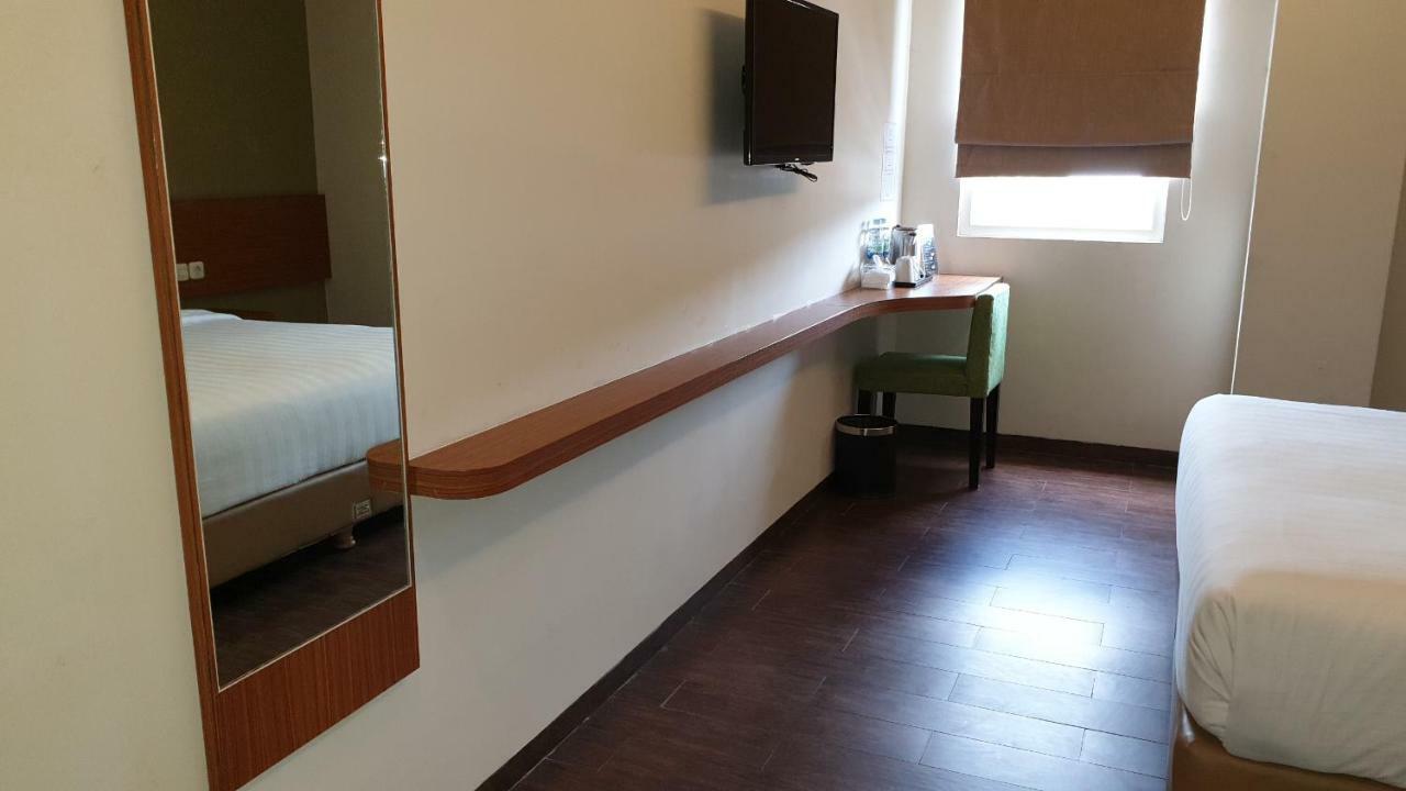 Biz Hotel City Center Ambon Exteriér fotografie