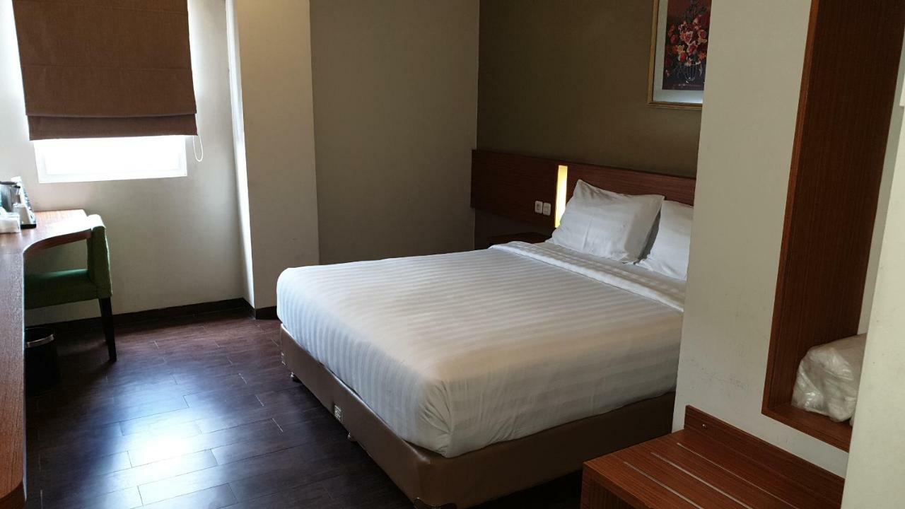 Biz Hotel City Center Ambon Exteriér fotografie